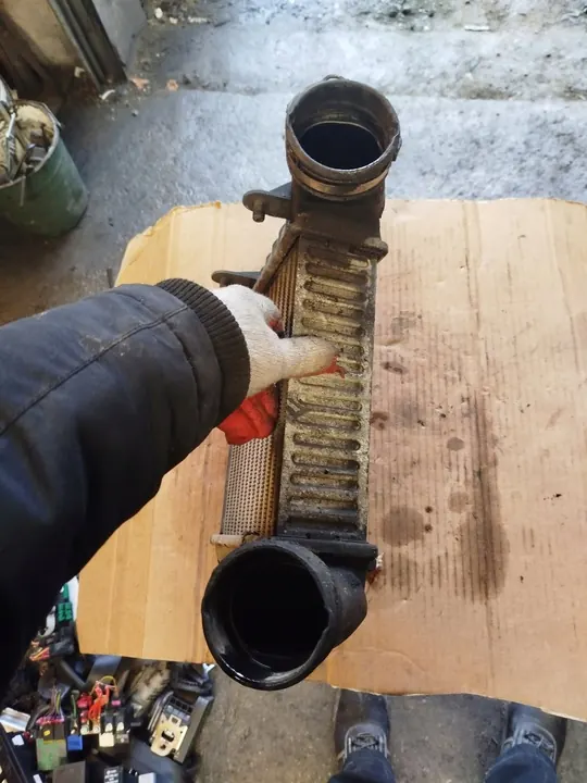 INTERCOOLER VW PASSAT B5 FL 1.9 TDI 3B0145805D image 3