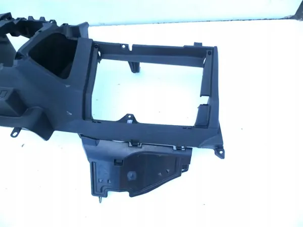 Painel inferior OEM WTWTFS-,MN-OKOLKIJ Toyota Yaris image 3