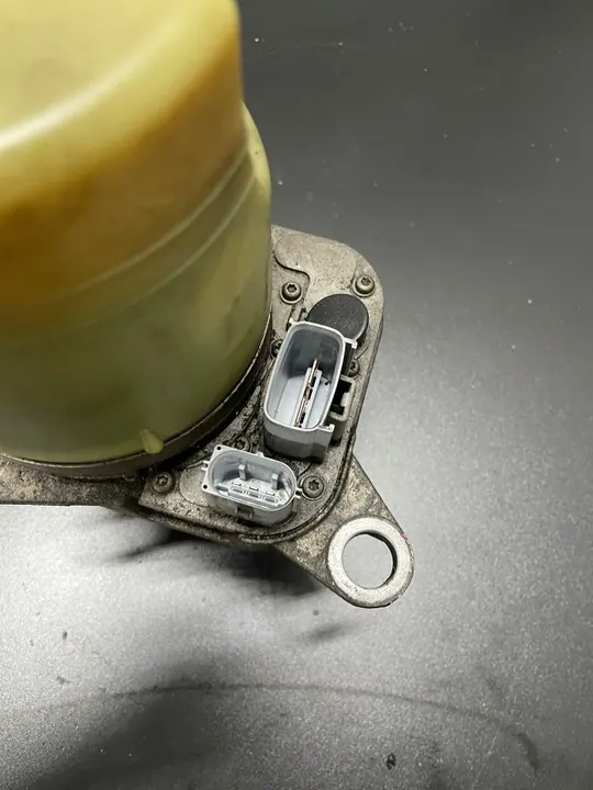 Bomba de direção assistida VOLVO V50 5N513K514AE image 2