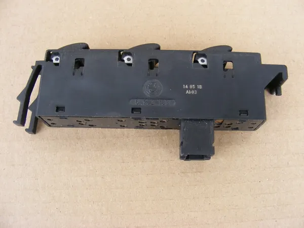 Fensterschalter Fahrer BMW E46 Cabrio OE 61316902183 image 2