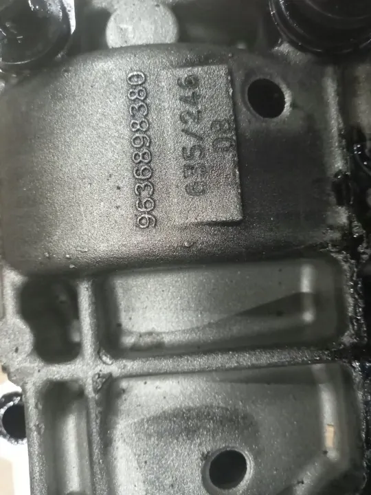 OEM 9636898380 Eje equilibrador bomba aceite Citroen image 3
