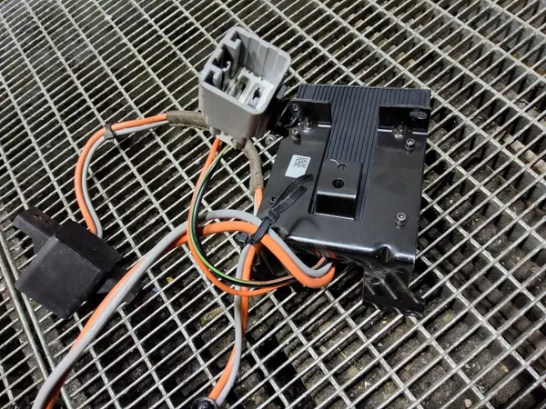Controladores Ford Kuga I 8V4T19G317BB - Usado image 6