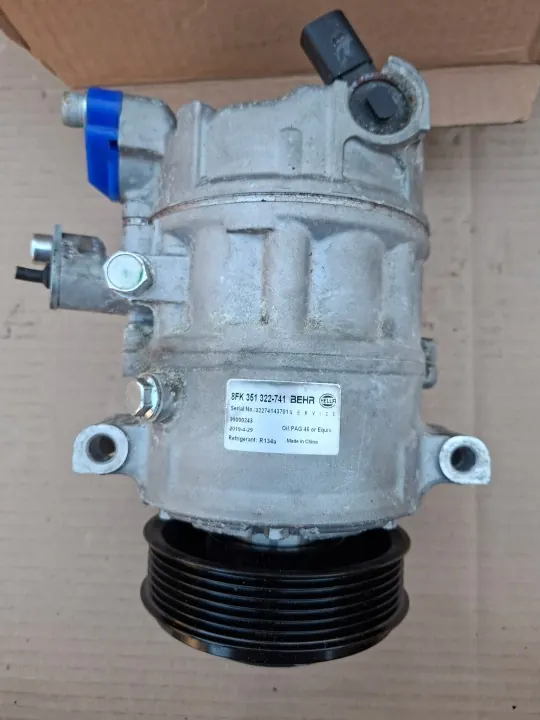 Compressor ar condicionado 8FK351322-741 VW Golf V 1.9 TDI image 3