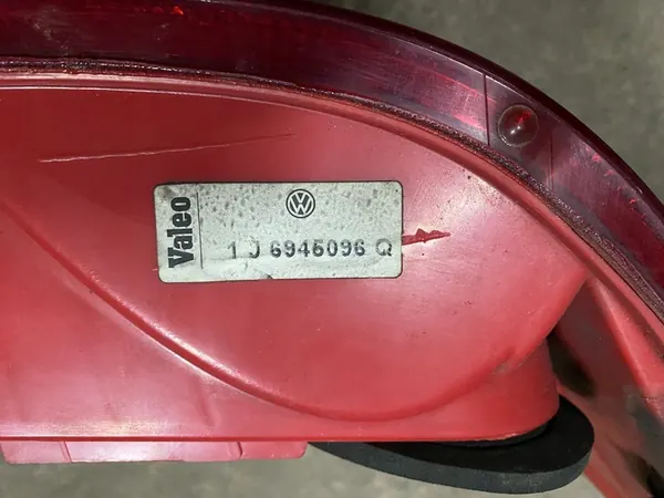 VW GOLF IV 1J6 Höger Bakljus OEM 1J6945096Q image 4