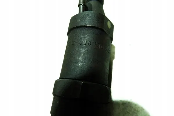 Iniettore AUDI 80 (8C, B4) 2.0L benzina 66kW 1992 OEM 028130201B image 4