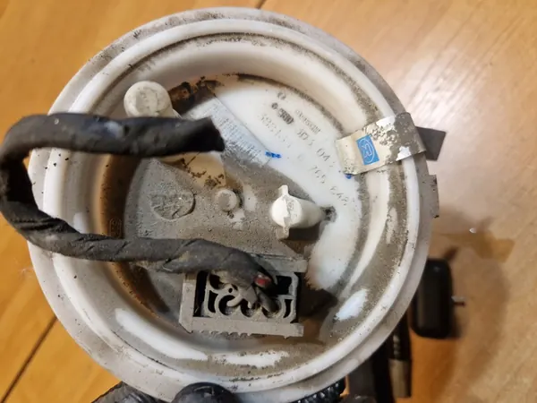 BMW 5 E60 E61 3.0D Brandstofpomp Drijver Mand 6765848 image 4