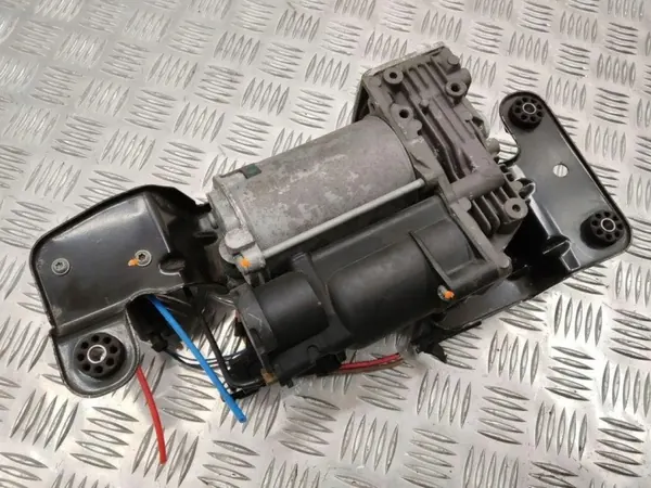 Compresor suspensión aire BMW X5 E70 OEM 6799419 image 4