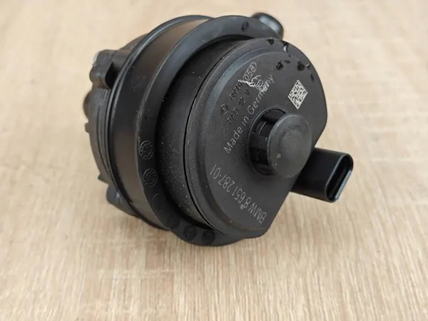 OEM 8651287 vedenkierrätyspumppu BMW 530i:lle image 3