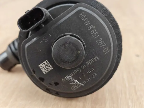 OEM 8651287 vedenkierrätyspumppu BMW 530i:lle image 5