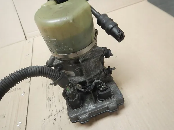 Bomba de direção assistida Volvo V60 I S60 II image 2