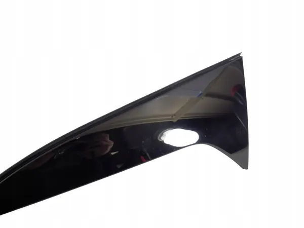 OEM 3J0827939A Vasen Takaspoilerin Lista Skoda Superb IV image 3