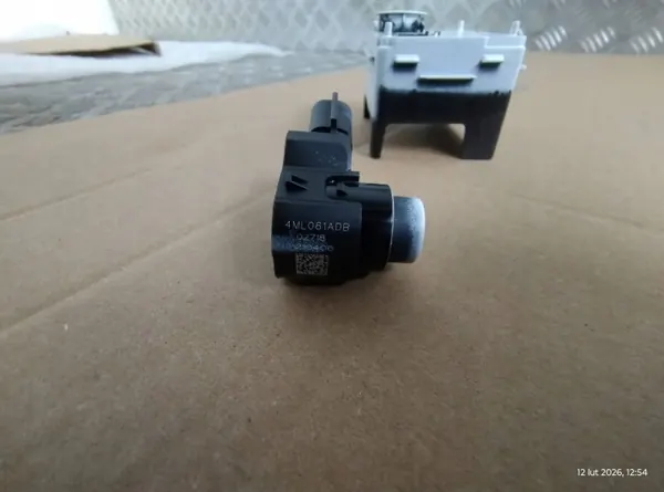 Sensor de aparcamiento Toyota Avensis T27 OEM PW501-00700-01 image 3