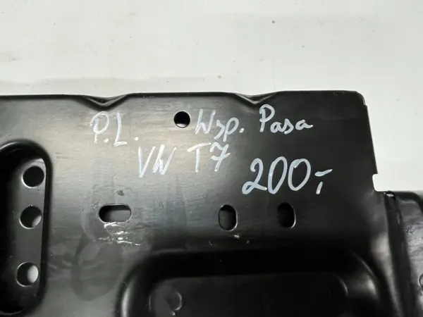Soporte cinturón delantero izquierdo OEM 7T0805475A image 3