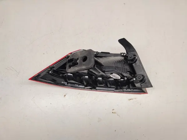 Luz Trasera Derecha Passat B8 Sedán 3G5945096C image 5