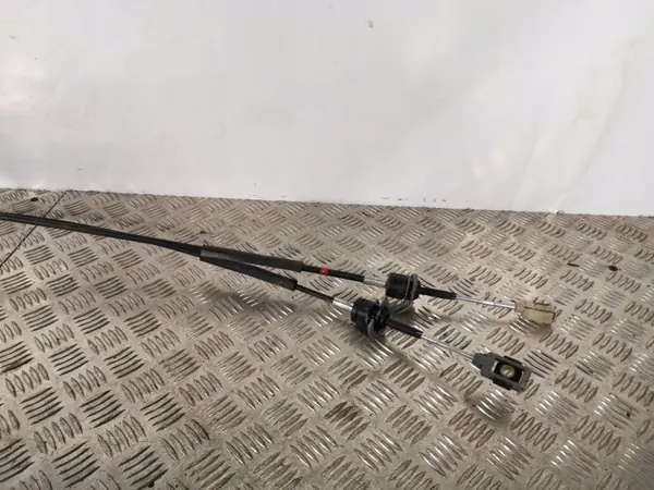 Hyundai Santa Fe Vaihteiston Linkit OEM FOB11719 - Käytetty image 3