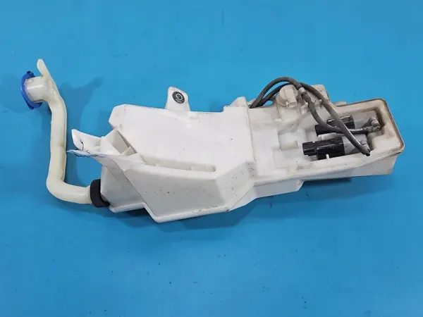 Pesunesteensäiliö OEM 31378731 Volvo S90 II 2016- image 2