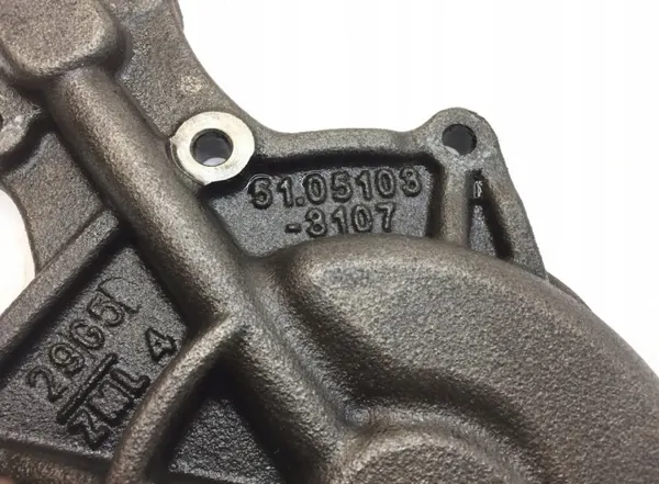 MAN Motorölpumpe OEM 51051035038 - Gebraucht image 4