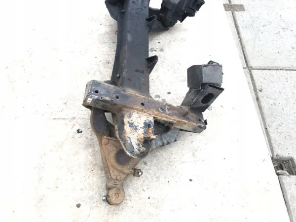Soporte motor OEM A9013302300 para Mercedes W903 2.2L image 3