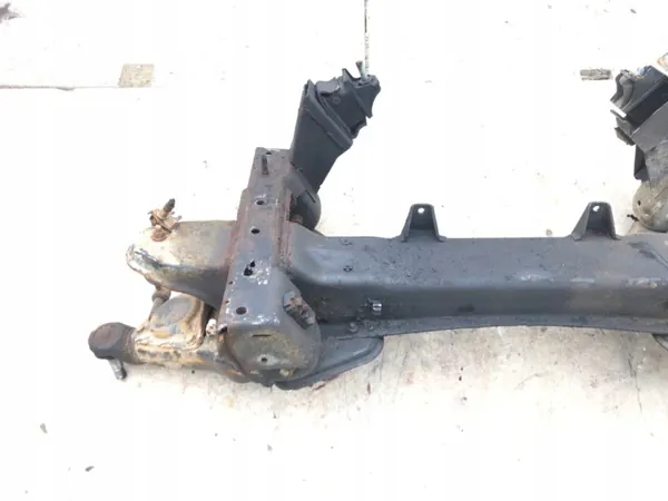 Soporte motor OEM A9013302300 para Mercedes W903 2.2L image 4