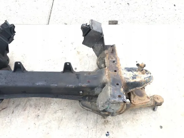 Soporte motor OEM A9013302300 para Mercedes W903 2.2L image 5