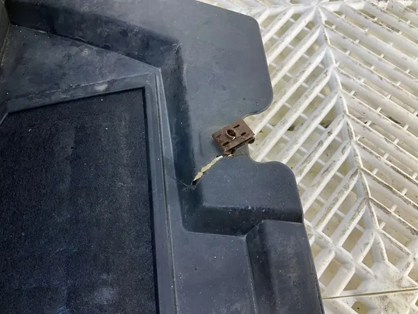 AUDI A6 C7 4G Etu Vasemman Lokasuojan 4G0821133A image 5