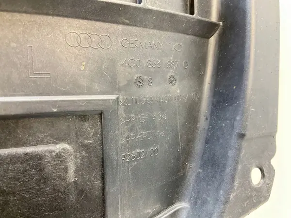 AUDI A6 C7 4G Etu Vasemman Lokasuojan 4G0821133A image 6