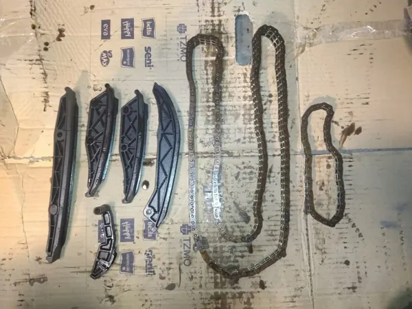 Mercedes-Benz OE distributieriemkit voor V8 5.0 image 2