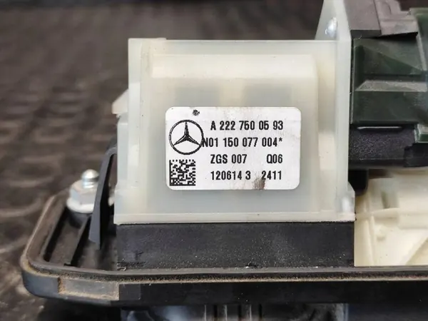 Mercedes-Benz S W222 achterdeurhendel OEM A2227500593 image 2