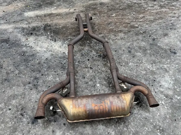 Mercedes GT W190 Vaimennin OEM A1904900100 - Käytetty image 4
