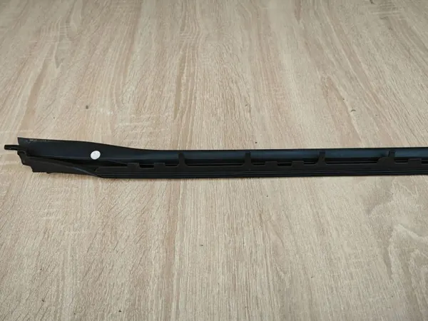 Höger vindrutslist OEM 7933088 BMW G26 image 6