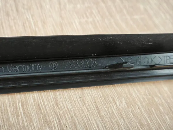 Höger vindrutslist OEM 7933088 BMW G26 image 7