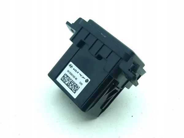 Hyundai Kona II USB-aansluiting OEM 96125K3100 image 5