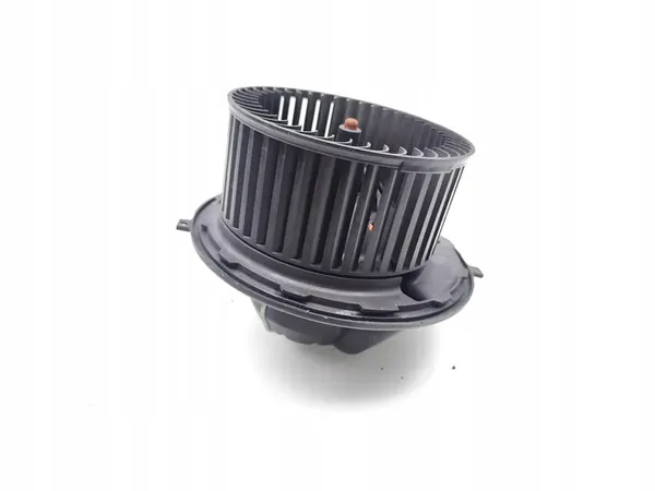 BMW X1 Ventilator 20d xDrive Diesel 2014 OEM 6933664 image 4