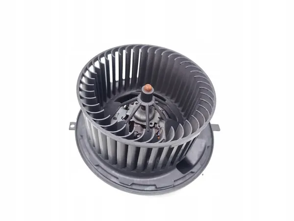 BMW X1 Ventilator 20d xDrive Diesel 2014 OEM 6933664 image 5