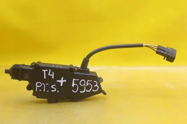 Module de verrouillage central droit arrière VW OEM 701959783A image 7