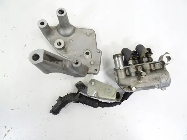 Support Chauffage Eau Nissan OE OEM 275859409R image 9