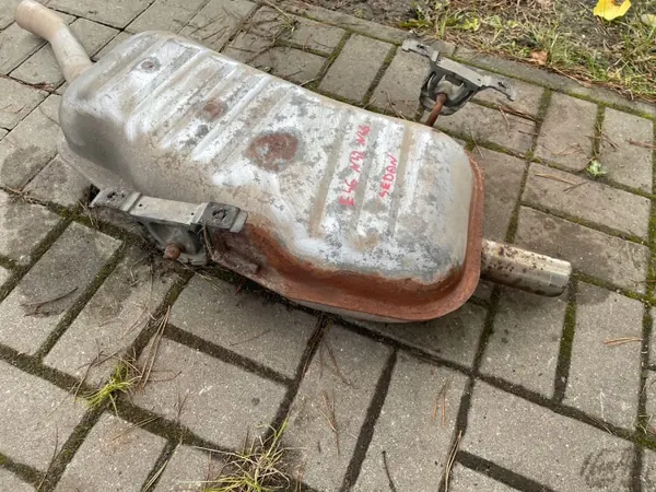 Uitlaatdemper BMW E46 316i 1.8L OEM 7509940 image 4
