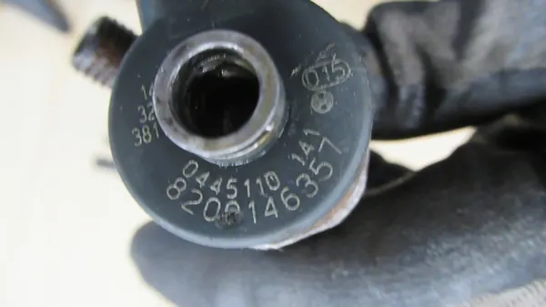 Inyector 0445110141 Renault Master 2.5DCI image 2