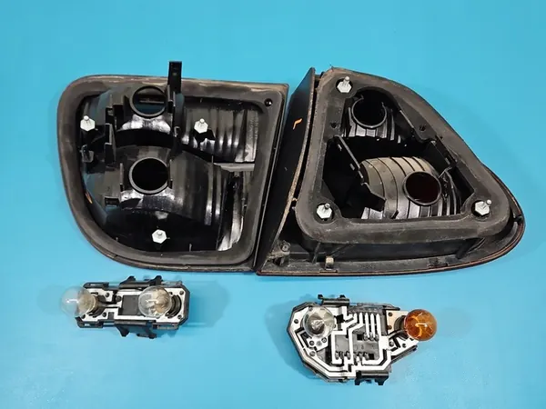 Vänster Baklykta Set Seat Leon I HB 99-05 image 4