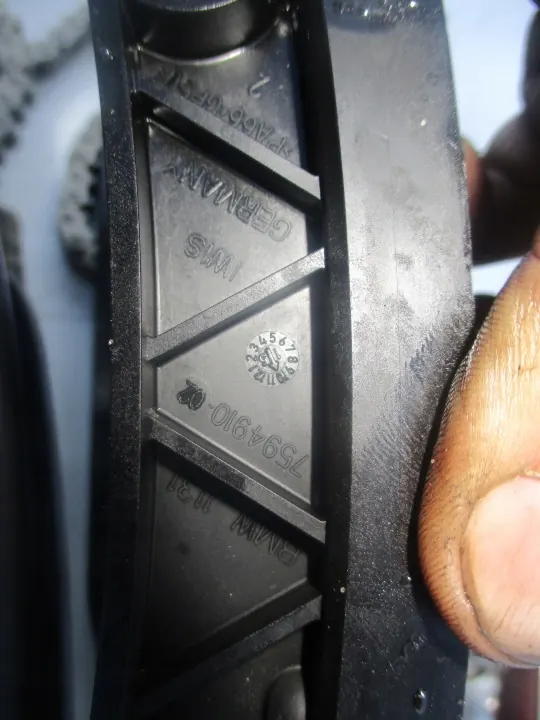 BMW Steuerkettensatz OEM 7557741 7594910 7594905 image 9