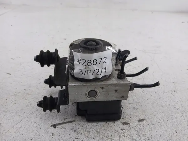 Begagnad bromspump OEM 1K0907379P för VW Golf V Plus image 7