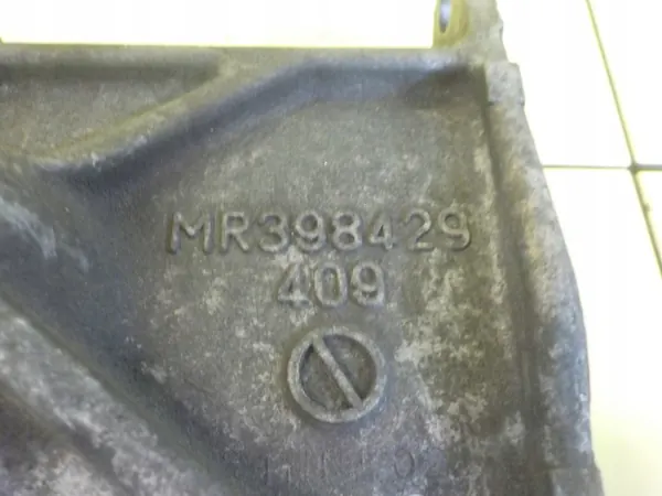 Mitsubishi OE MR398429 ilmastointikompressorin kytkinlevy image 3