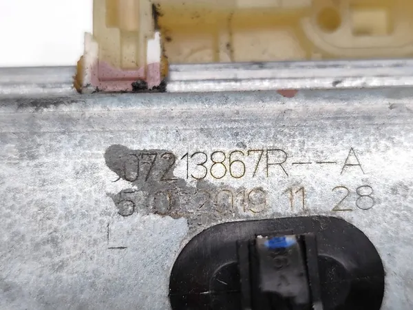 Sähkökäyttöinen Ikkunannostin Renault Clio Etu Vasemmalla 2018 image 7