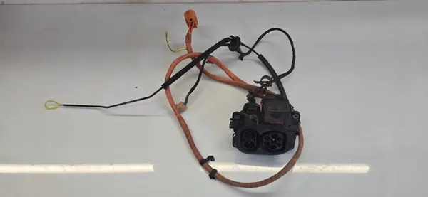 Tomada de carga Audi Q4 e-tron OEM 11A907176A image 2