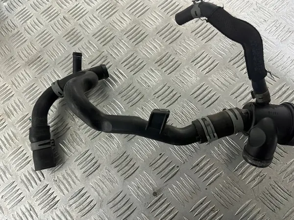 MERCEDES W169 2.0 CDI Carcasa de Termostato A6402000515 image 3