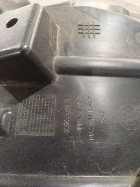 Arco de roda dianteiro direito OEM 50564388 Alfa Romeo Tonale image 3