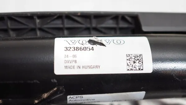 Sähköinen hinauskoukku OEM 32386054 Volvo V90 Farmarille image 8