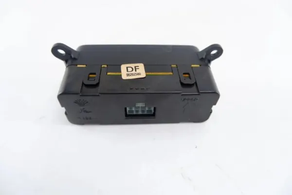 Ecrã Daewoo Tacuma OEM 96262580 - Usado image 3