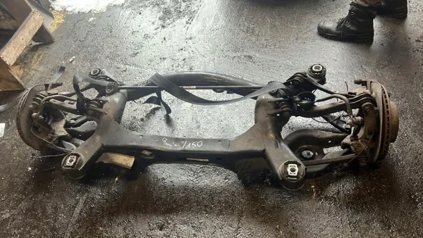 Hinterachse BMW 3er 2019 OEM 33318831018 image 2