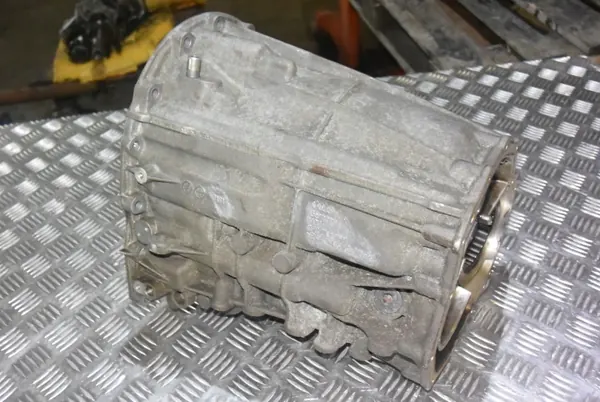 Automatväxellådahus 0FD301383 VDH S-Tronic image 2